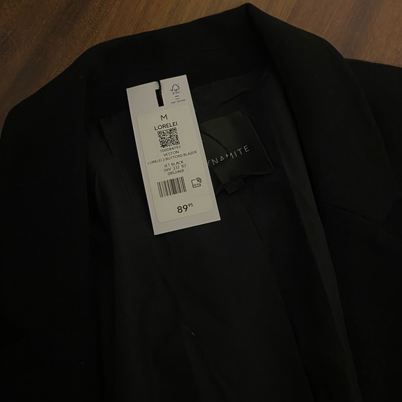 Brand new Lorelei Two Button Blazer - Picture 3 of 3